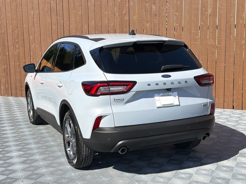 Used 2025 Ford Escape ST-Line w/ Equipment Group 301A image 19