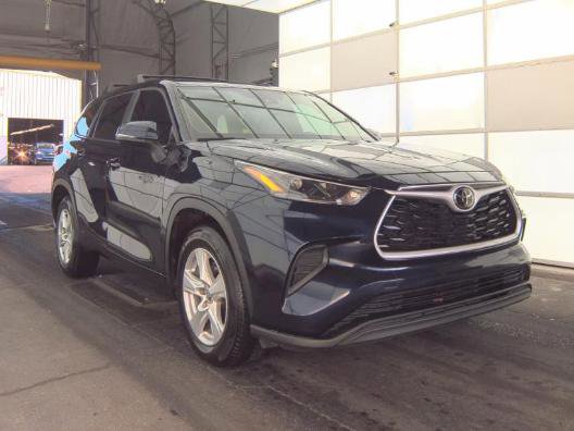 Used 2023 Toyota Highlander L video 2