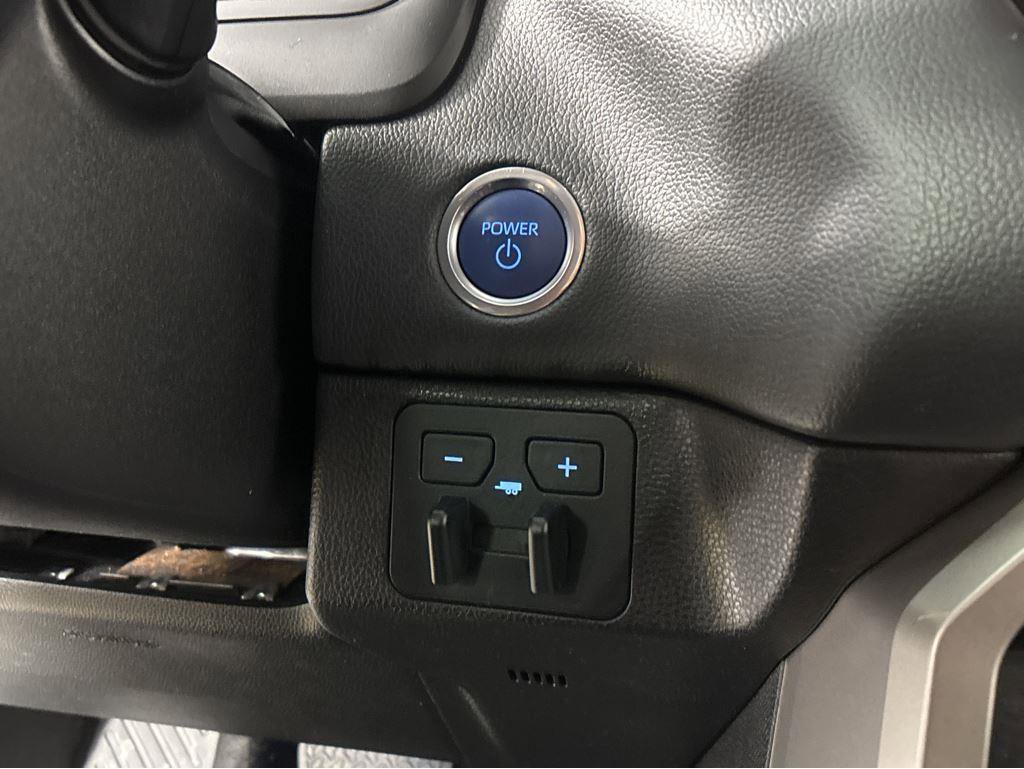 Used 2024 Toyota Tundra Limited image 32