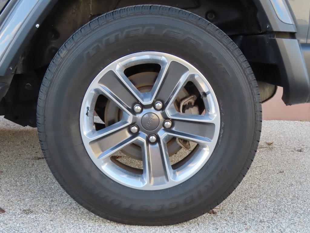 Used 2021 Jeep Wrangler Unlimited Sahara image 8