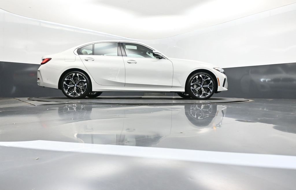 New 2026 BMW 330i Sedan w/ Convenience Package image 43