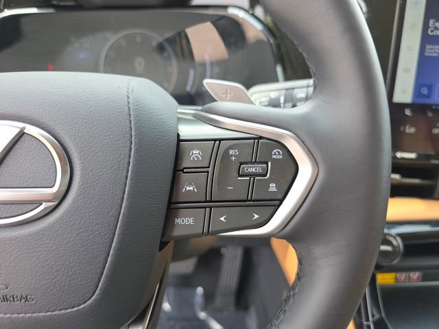 Used 2025 Lexus NX 250 FWD w/ Towing Package (2000 Lbs) image 29