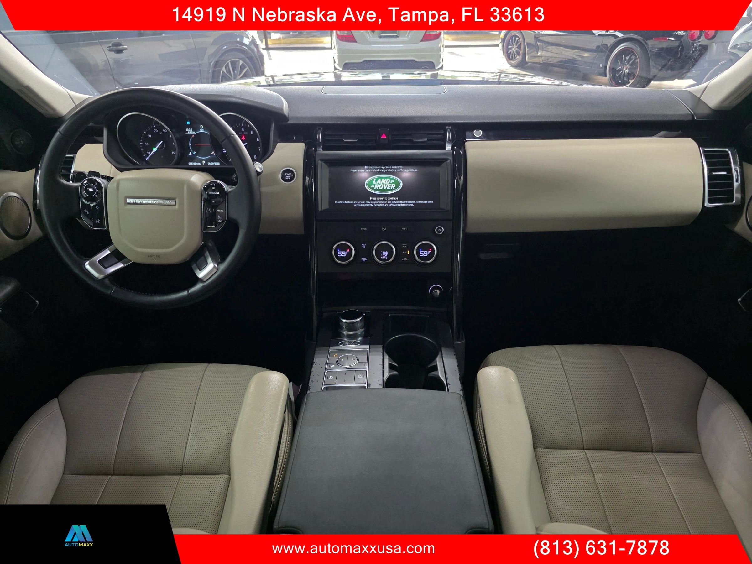 Used 2019 Land Rover Discovery SE AWD/4WD image 13