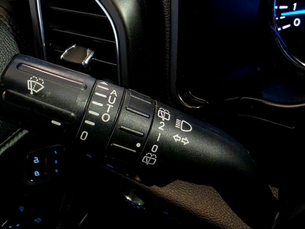 Used 2021 Ford Expedition Limited AWD/4WD image 29