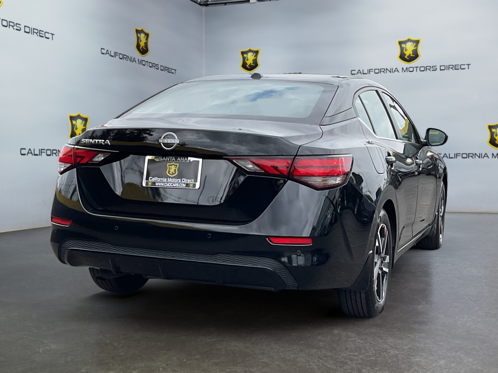 Used 2025 Nissan Sentra SV FWD image 4
