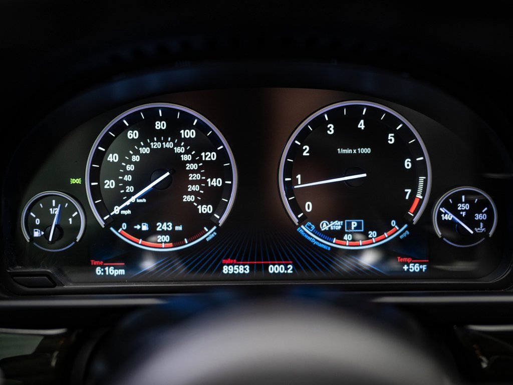 Used 2014 BMW 550i xDrive Sedan image 33