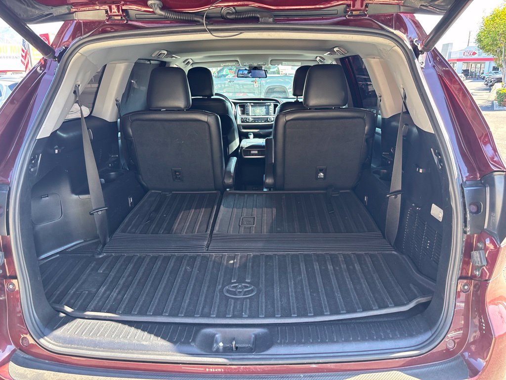 Used 2018 Toyota Highlander XLE FWD image 10