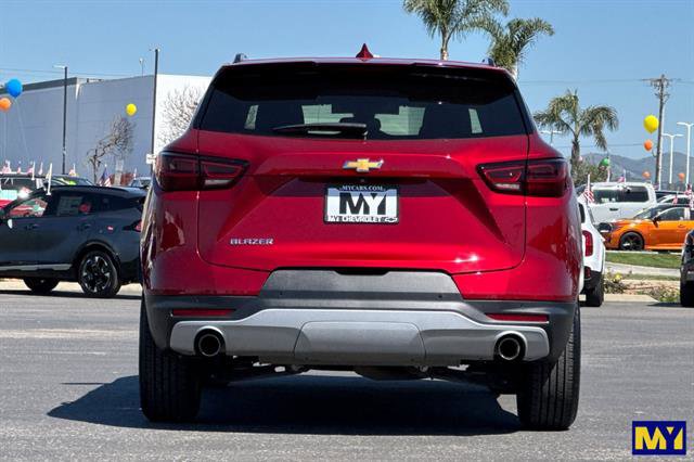 Certified 2025 Chevrolet Blazer LT w/ Convenience Package image 5