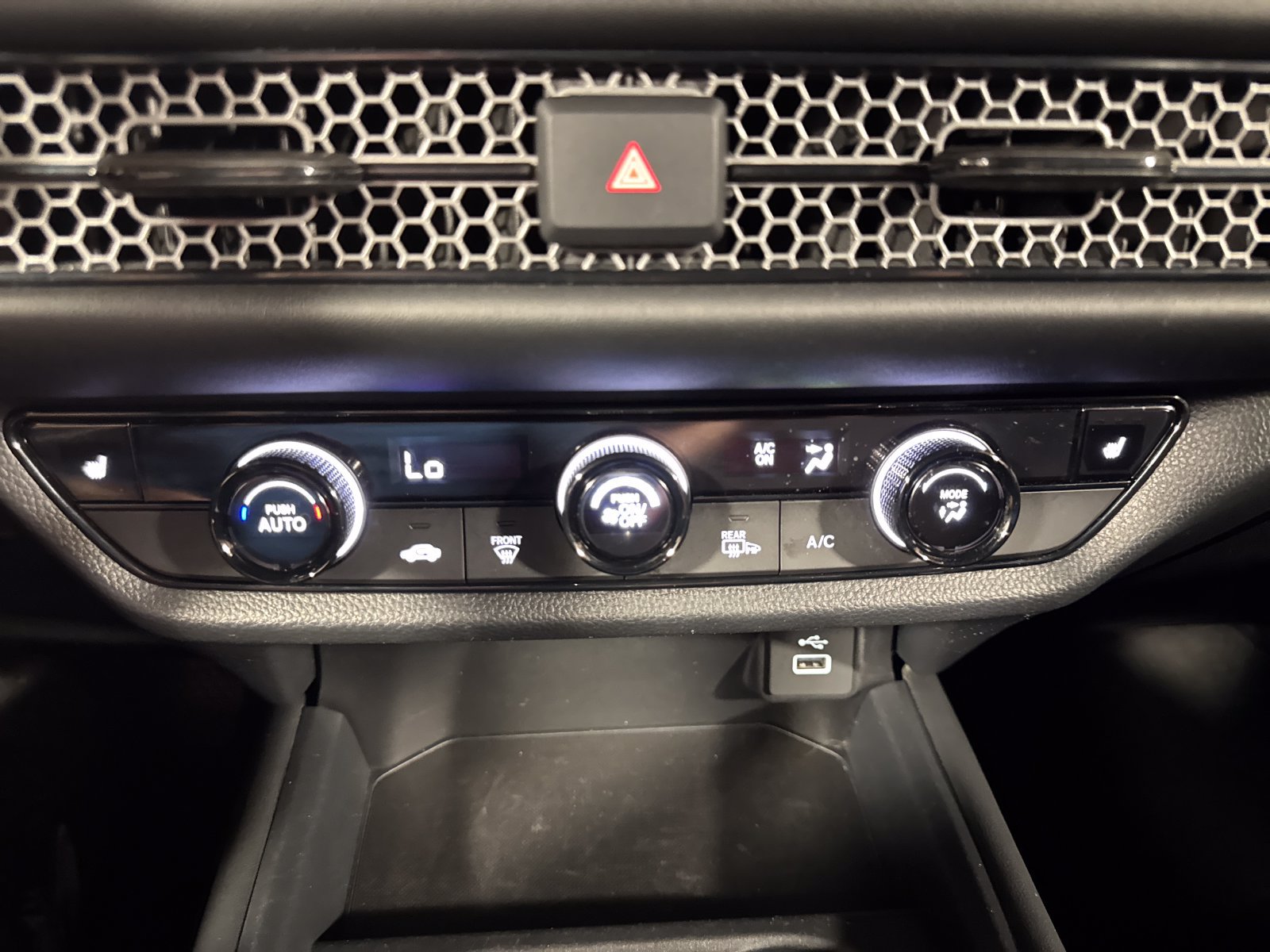 Used 2024 Honda HR-V Sport image 18