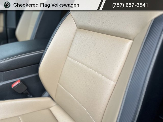 Used 2022 Volkswagen Atlas Cross Sport SE image 23