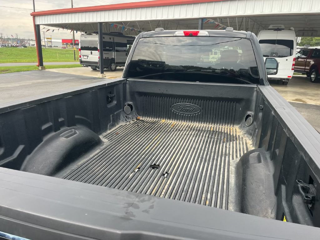 Used 2022 Ford F350 XLT w/ XLT Premium Package AWD/4WD image 7