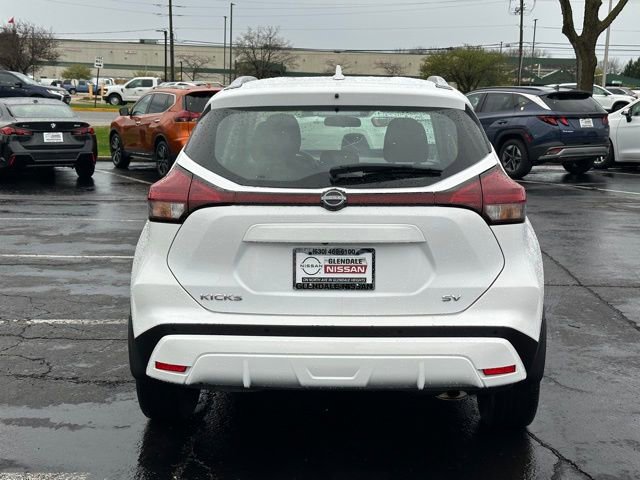 Certified 2024 Nissan Kicks SV FWD image 5