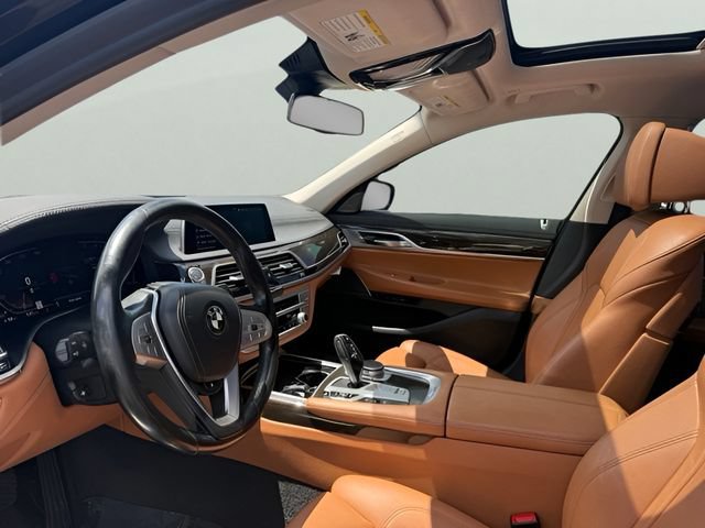 Used 2021 BMW 740i xDrive AWD/4WD image 12