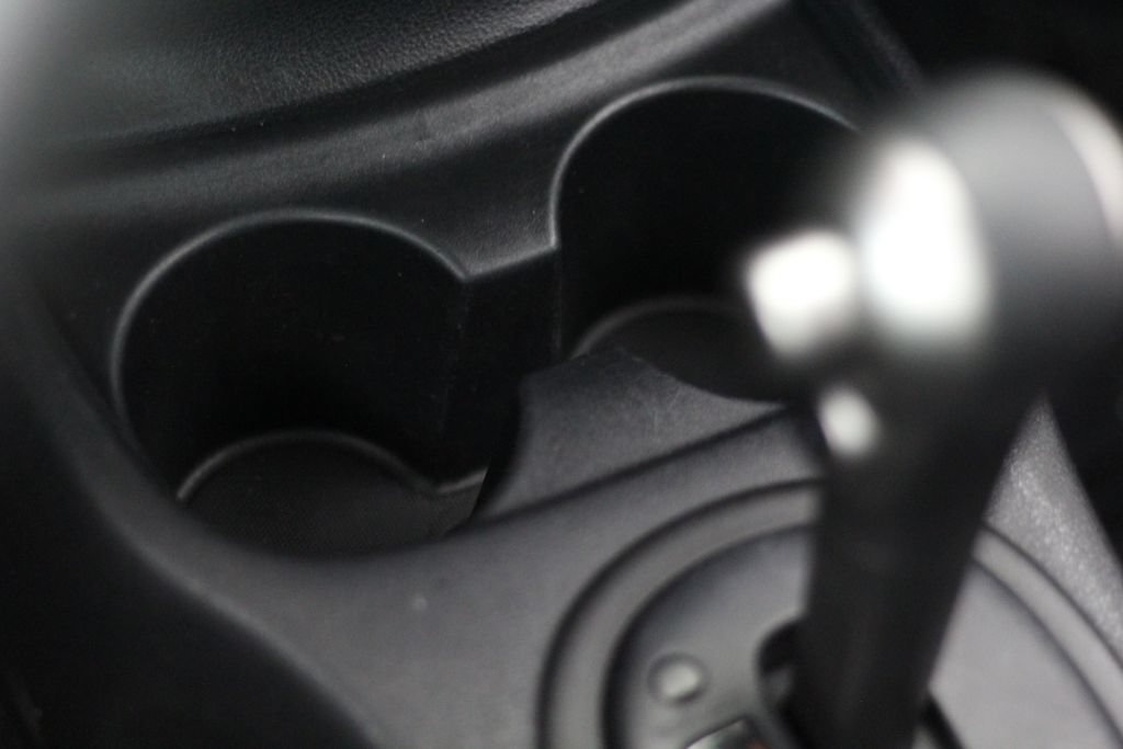 Used 2013 Nissan Versa SV w/ Convenience Pkg FWD image 21