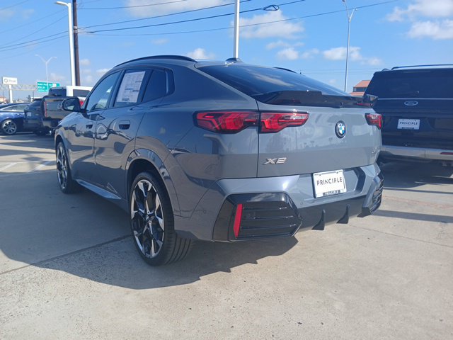 New 2026 BMW X2 xDrive28i w/ Technology Package AWD/4WD image 7
