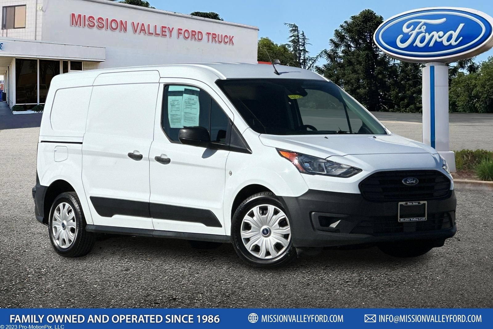 Used 2023 Ford Transit Connect XL FWD image 1