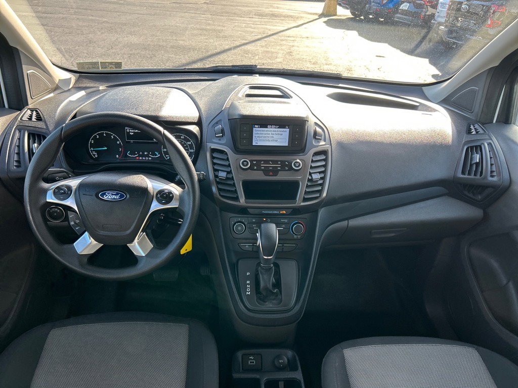 Used 2023 Ford Transit Connect XL image 3