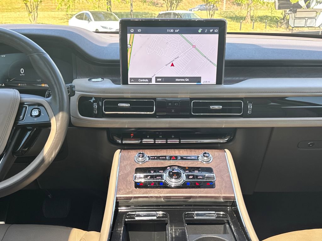 Used 2023 Lincoln Aviator Reserve w/ Equipment Group 201A image 17