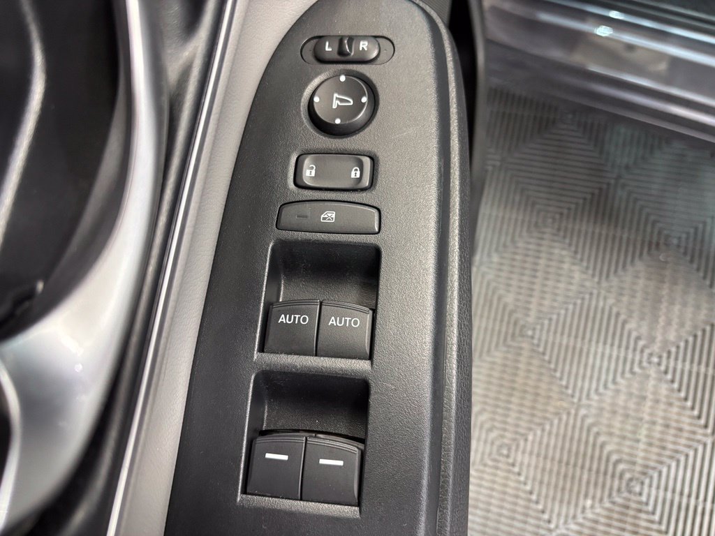 Certified 2017 Honda CR-V Touring image 30