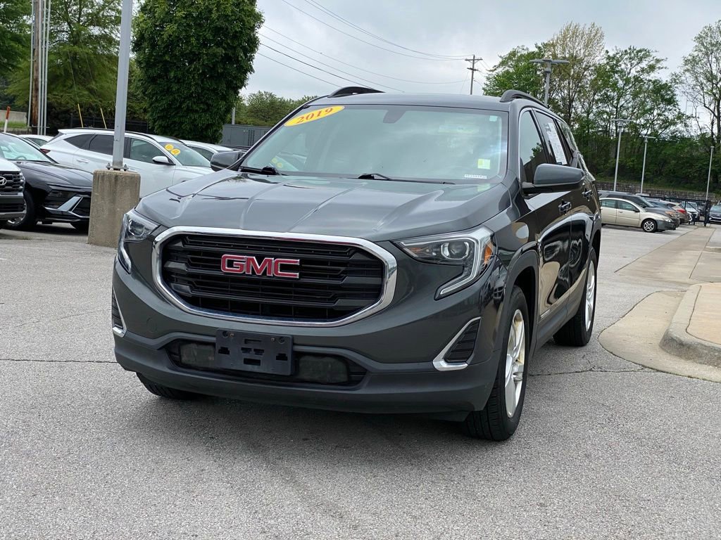 Used 2019 GMC Terrain SLE w/ Driver Convenience Package AWD/4WD image 3