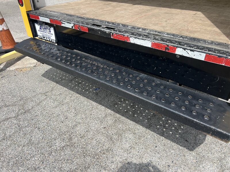 Used 2021 GMC Savana 3500 w/ Power Convenience Package RWD image 17