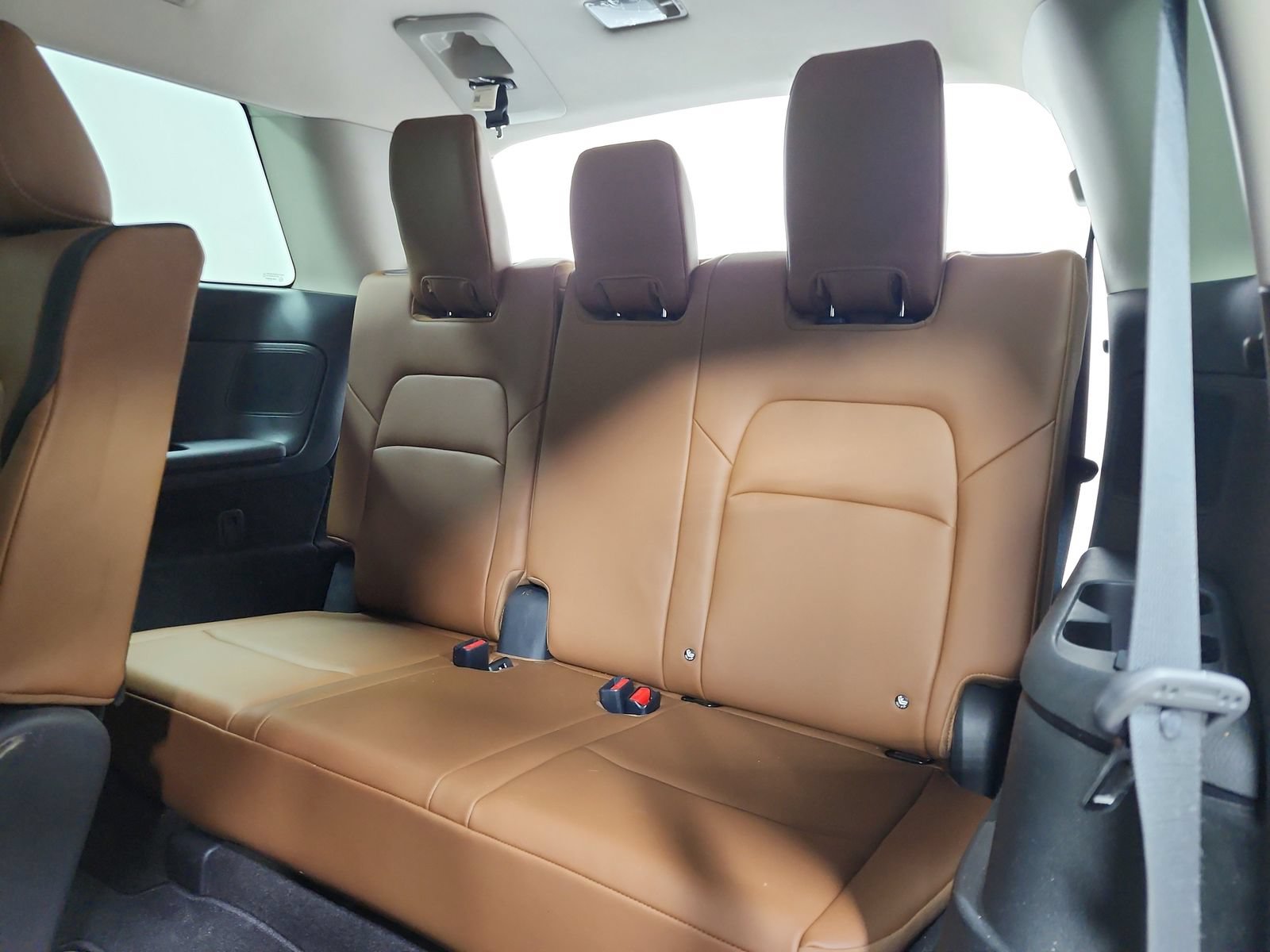 Used 2023 Nissan Pathfinder Platinum w/ Cargo Package AWD/4WD image 38