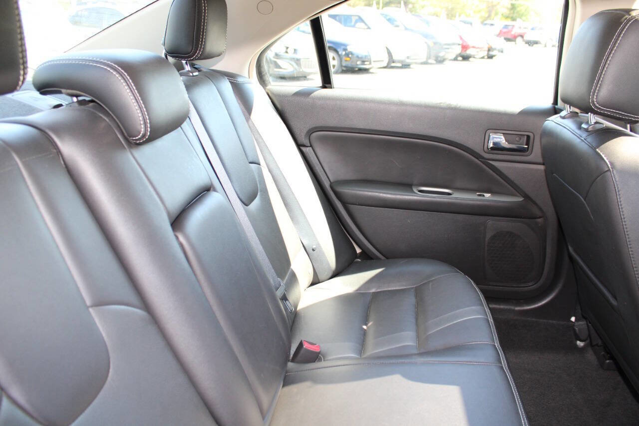 Used 2012 Ford Fusion SEL image 17
