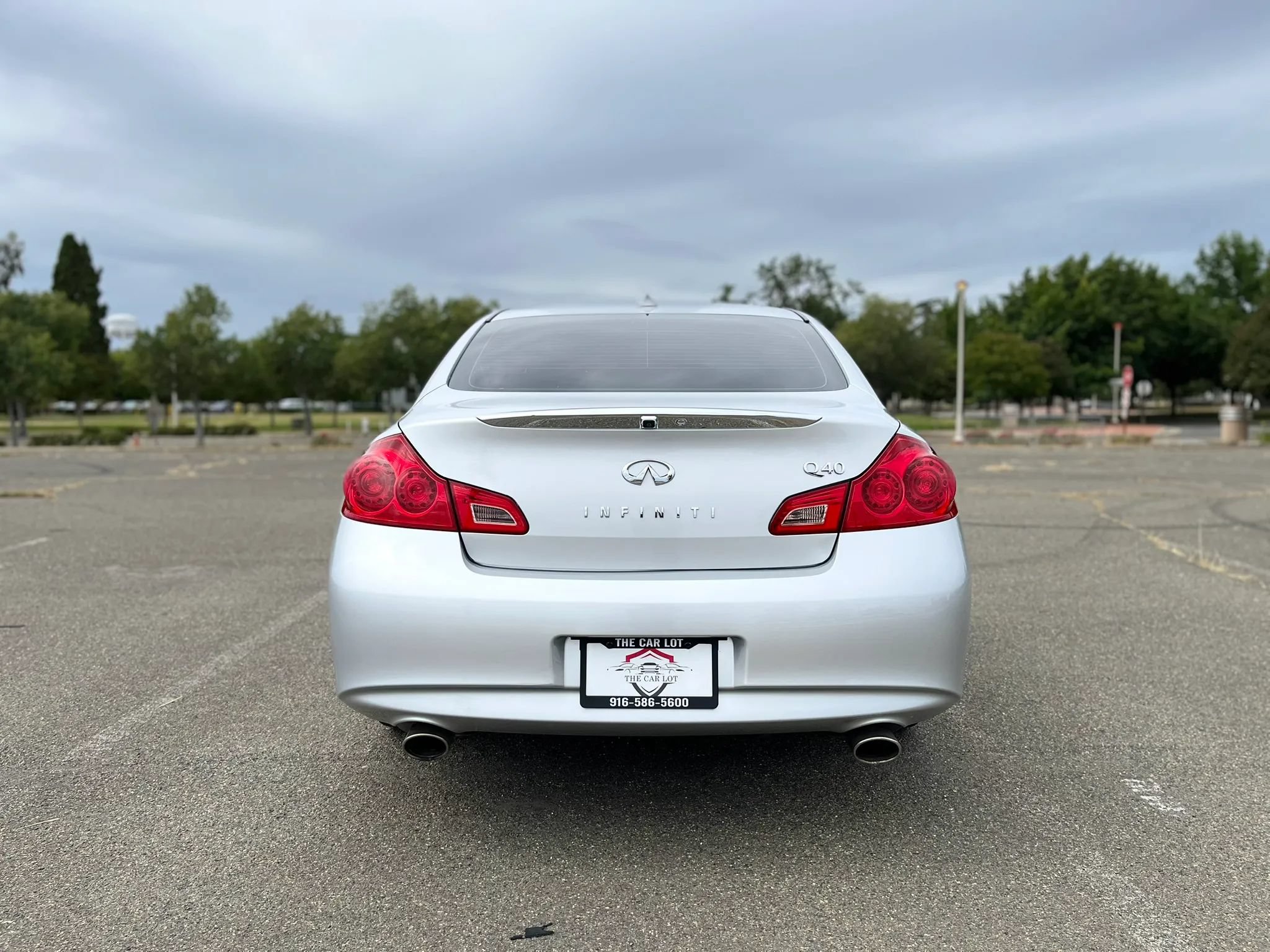 Used 2015 INFINITI Q40 w/ Navigation Package RWD image 6