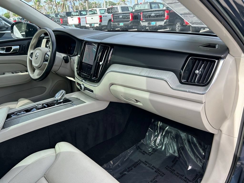 Used 2023 Volvo XC60 B5 Ultimate w/ Climate Package AWD/4WD image 41