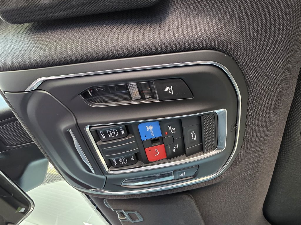 New 2026 Jeep Grand Cherokee L 2WD image 31