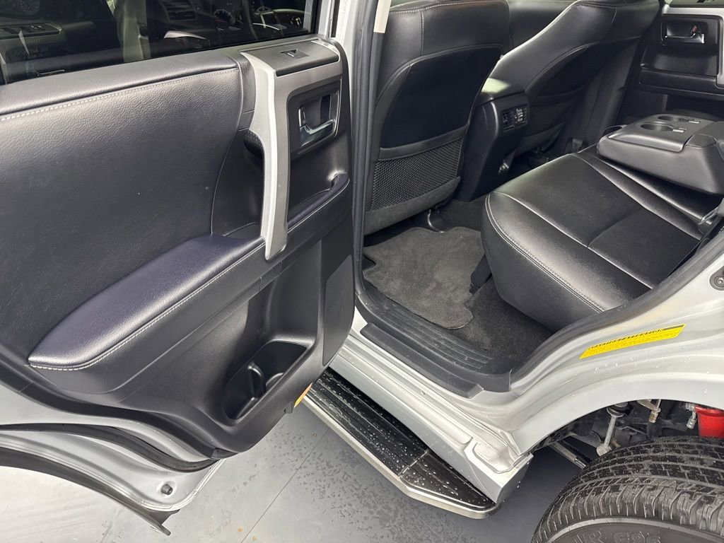 Used 2022 Toyota 4Runner TRD Sport AWD/4WD image 36