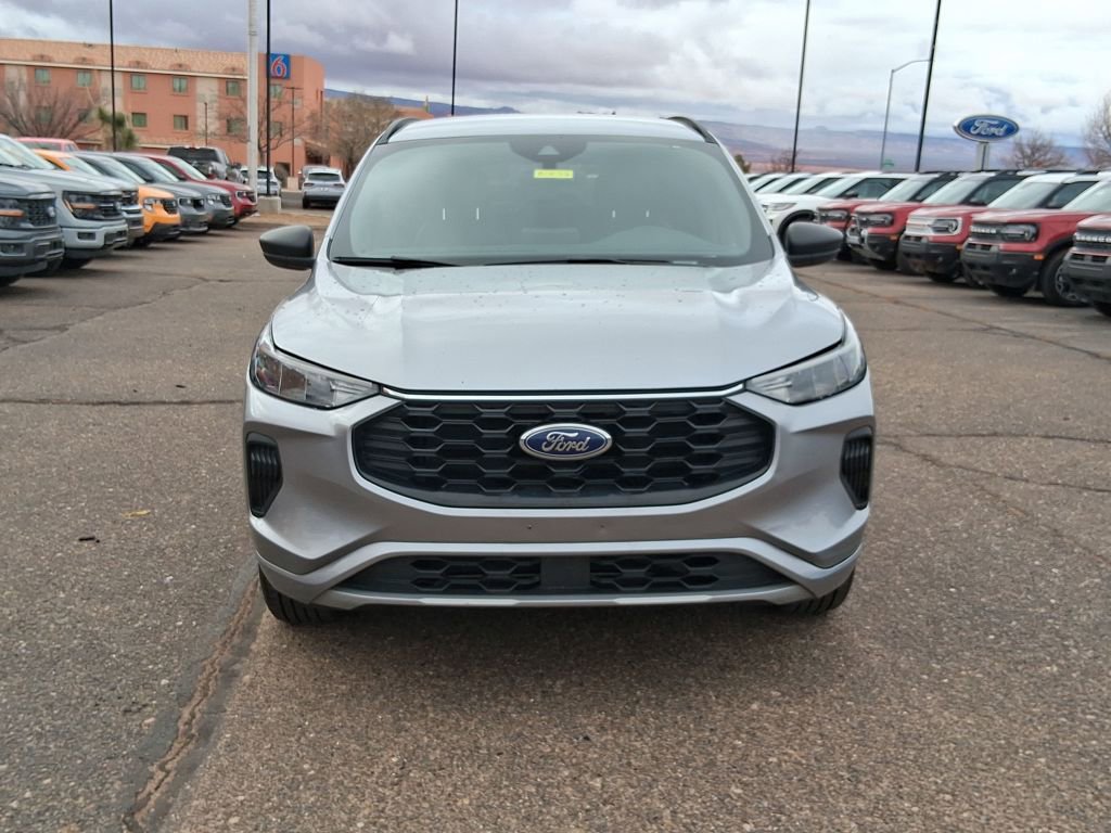 Used 2024 Ford Escape ST-Line image 8