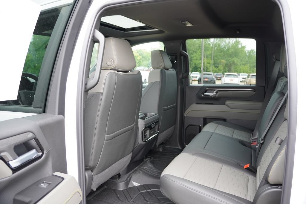 New 2026 Chevrolet Silverado 2500 ZR2 w/ LPO, Dark Essentials Package AWD/4WD image 11