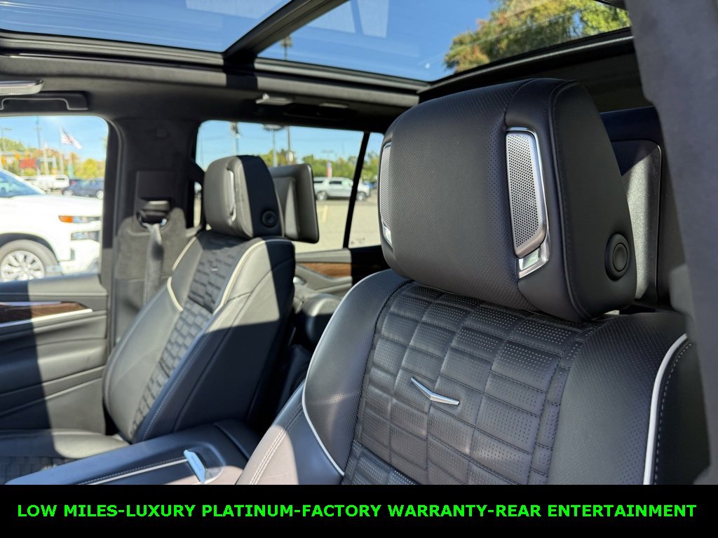 Used 2021 Cadillac Escalade Premium Luxury Platinum image 17