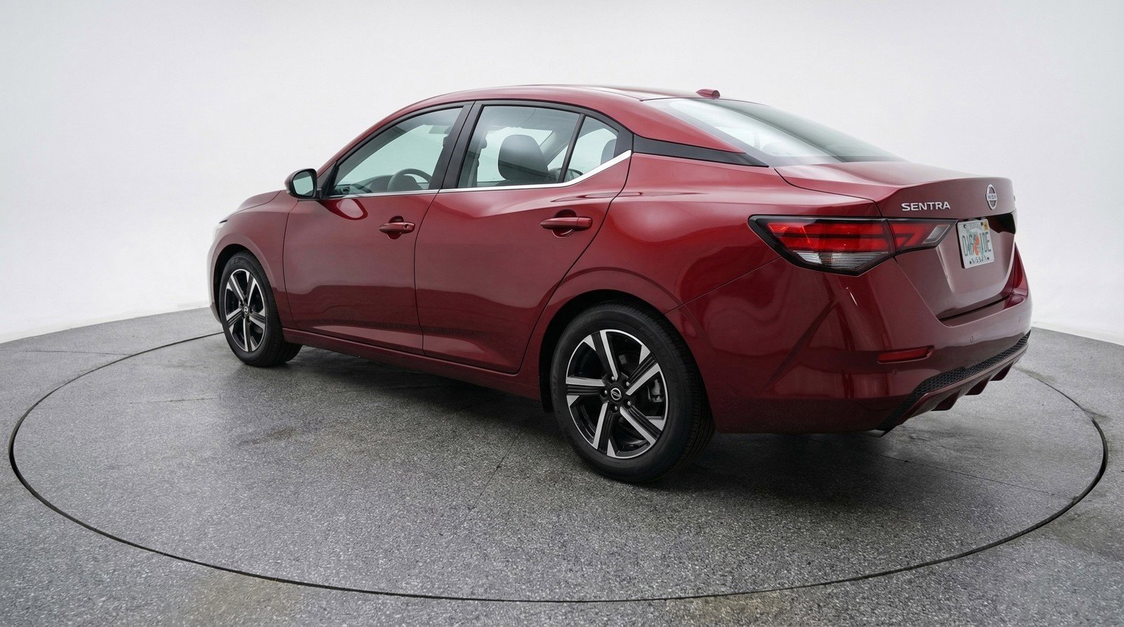 Used 2025 Nissan Sentra SV image 6