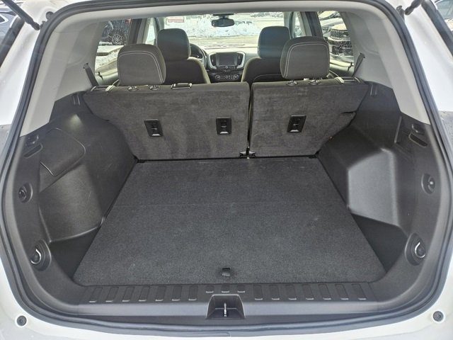 Used 2022 GMC Terrain SLE w/ Driver Convenience Package image 17