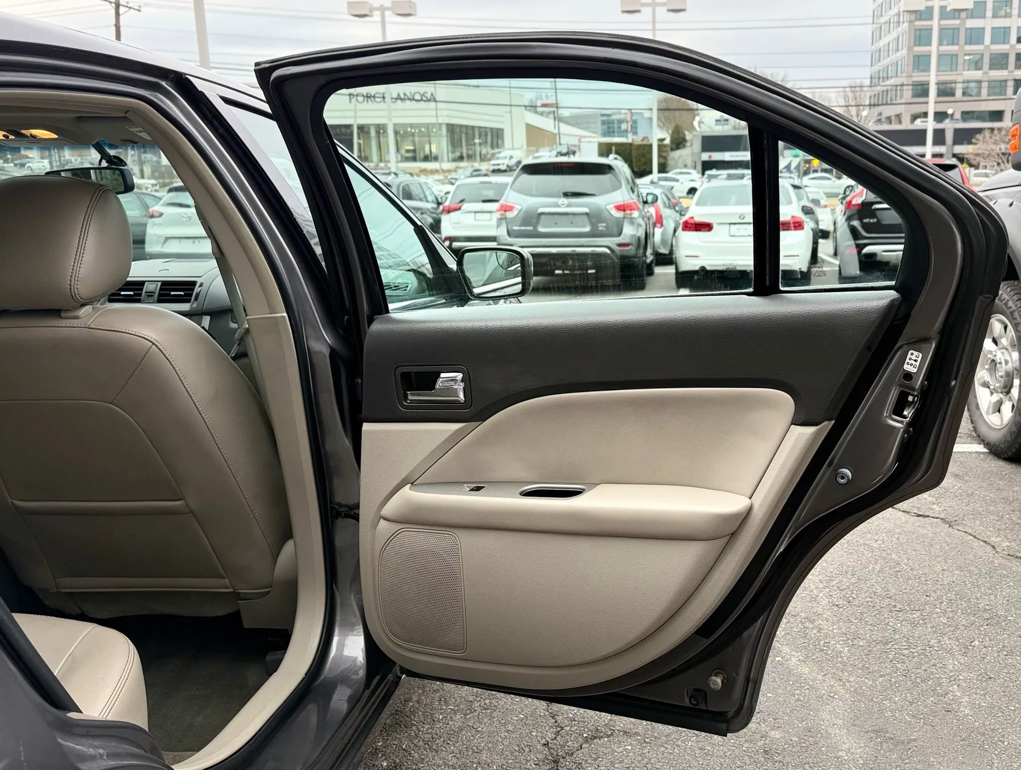Used 2012 Ford Fusion SEL FWD image 28