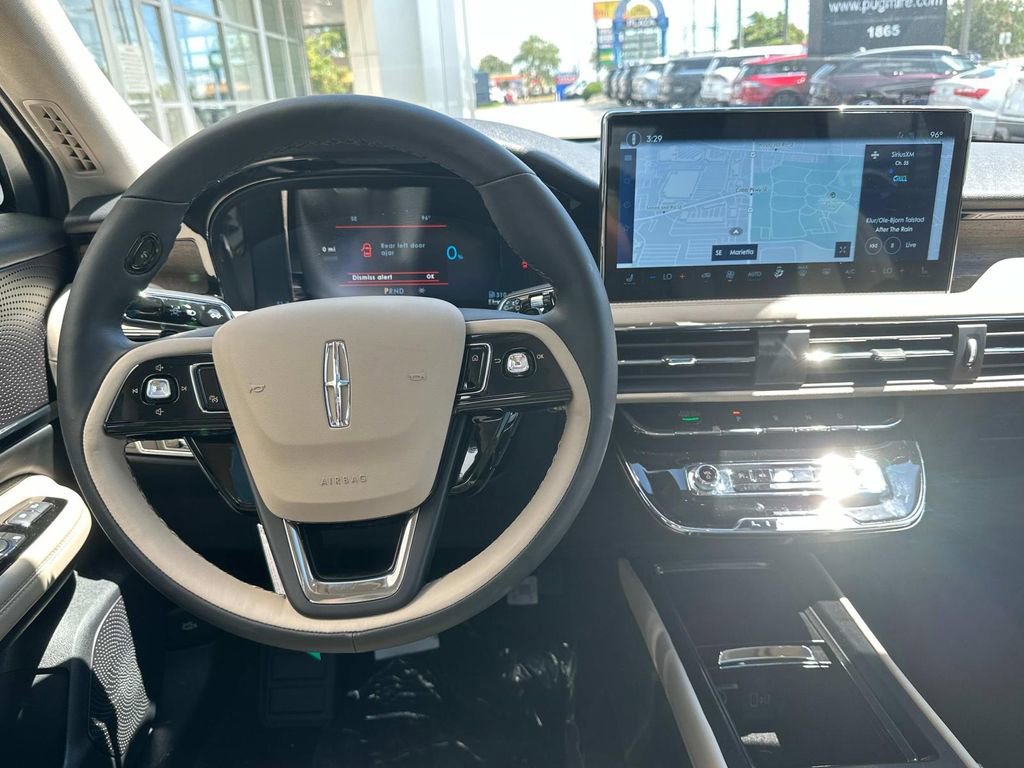 New 2025 Lincoln Corsair Grand Touring w/ Rear Removable Package Tray image 23