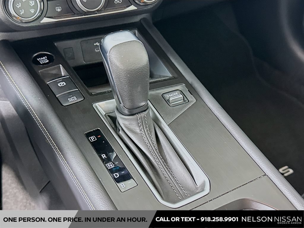 Certified 2025 Nissan Kicks SV AWD/4WD image 15