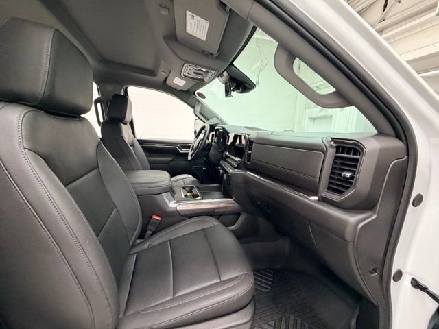 Certified 2025 Chevrolet Silverado 2500 LTZ w/ LTZ Plus Package image 32