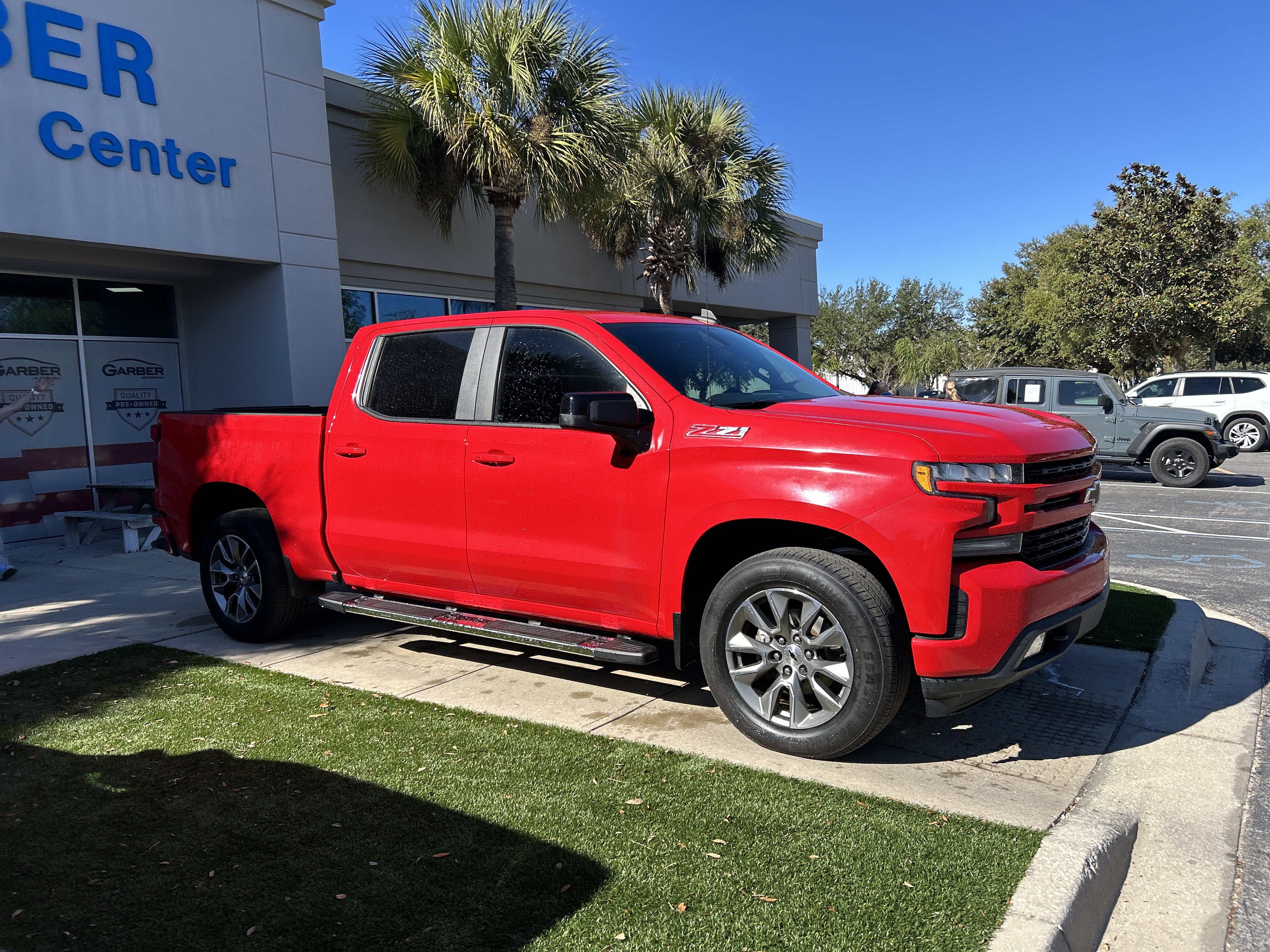 Used 2019 Chevrolet Silverado 1500 RST image 2