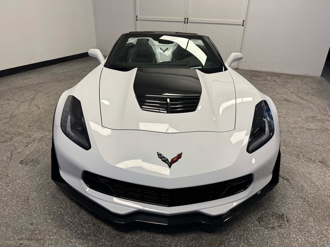 Used 2018 Chevrolet Corvette Z06 w/ Z07 Performance Package image 4