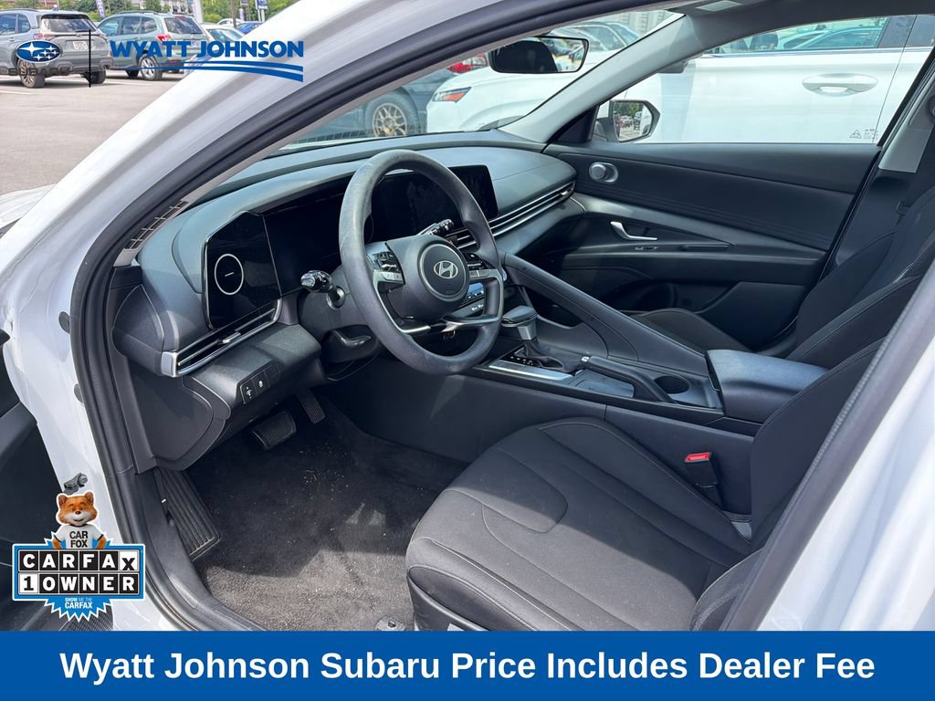 Used 2024 Hyundai Elantra SEL FWD image 11