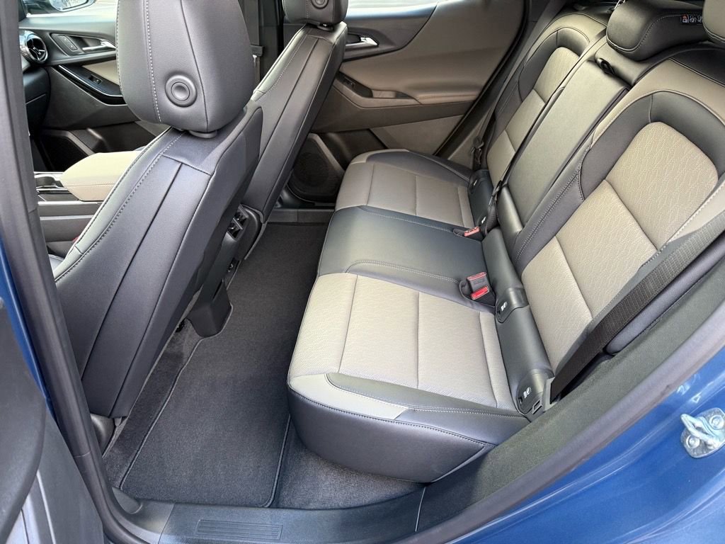 New 2026 Chevrolet Equinox LT image 7