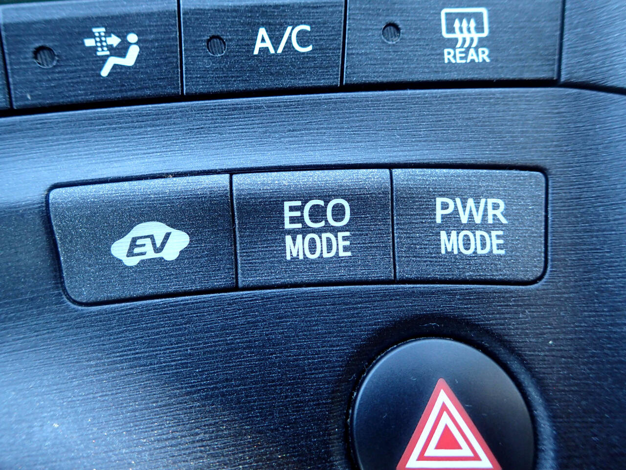 Used 2011 Toyota Prius Three w/ Appearance Pkg FWD image 19