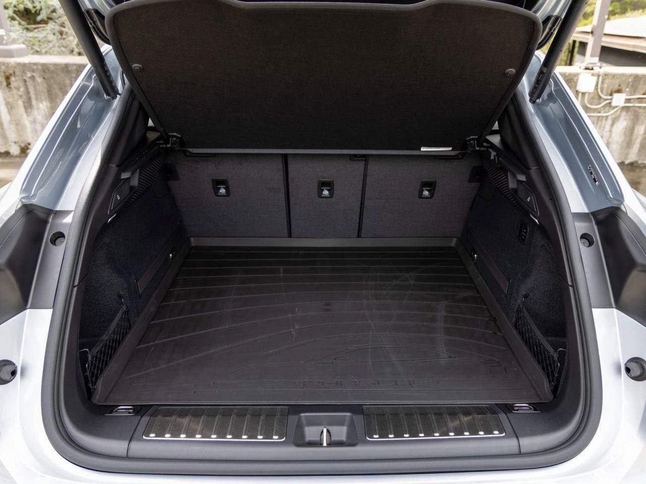 New 2025 Porsche Macan Electric image 86