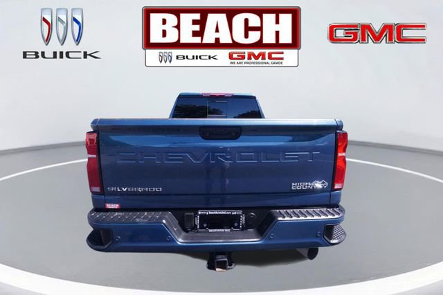 Used 2025 Chevrolet Silverado 2500 High Country AWD/4WD image 4