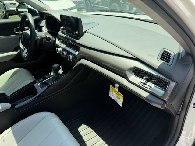 Used 2025 Acura Integra FWD image 19