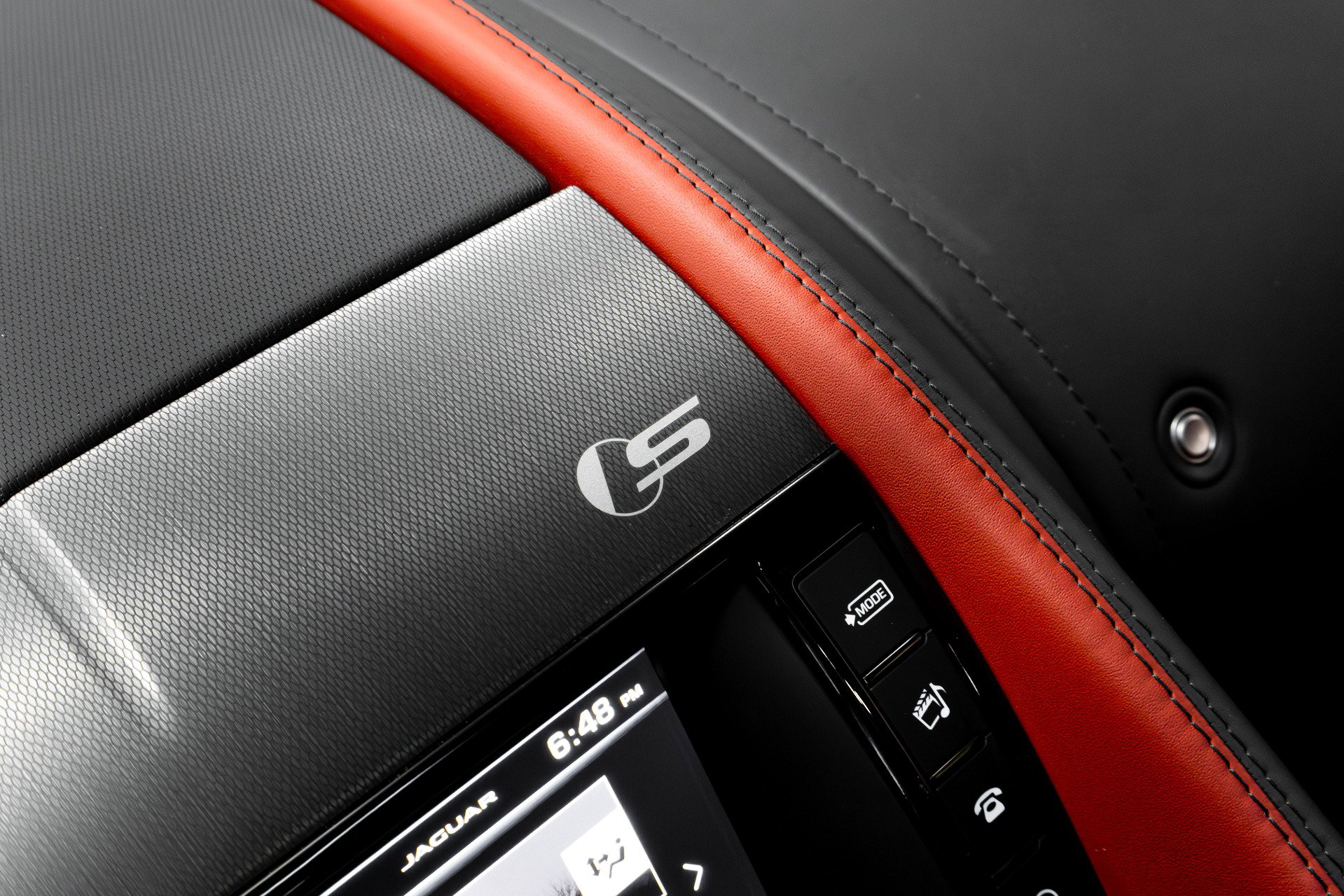 Used 2016 Jaguar F-TYPE S image 57