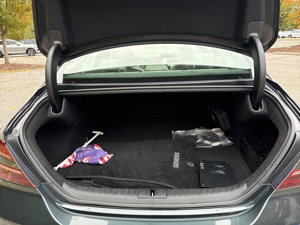 Used 2023 Genesis G70 2.0T w/ Sport Prestige Package image 30